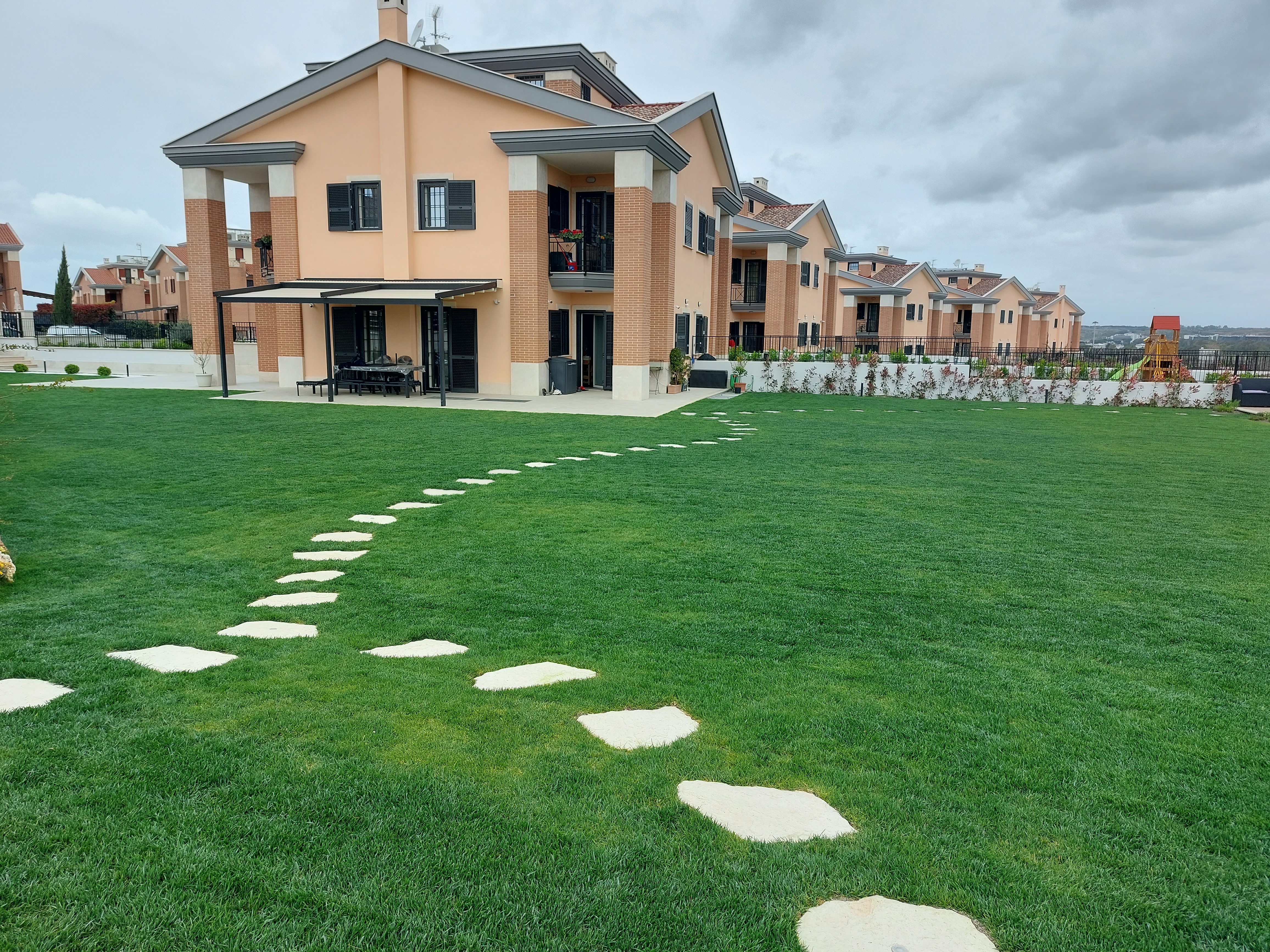 realizzato-giardino-privato-mezzocammino-roma